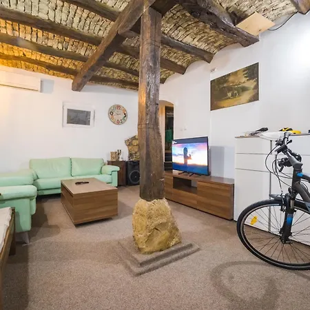 Petra דירה פירוט